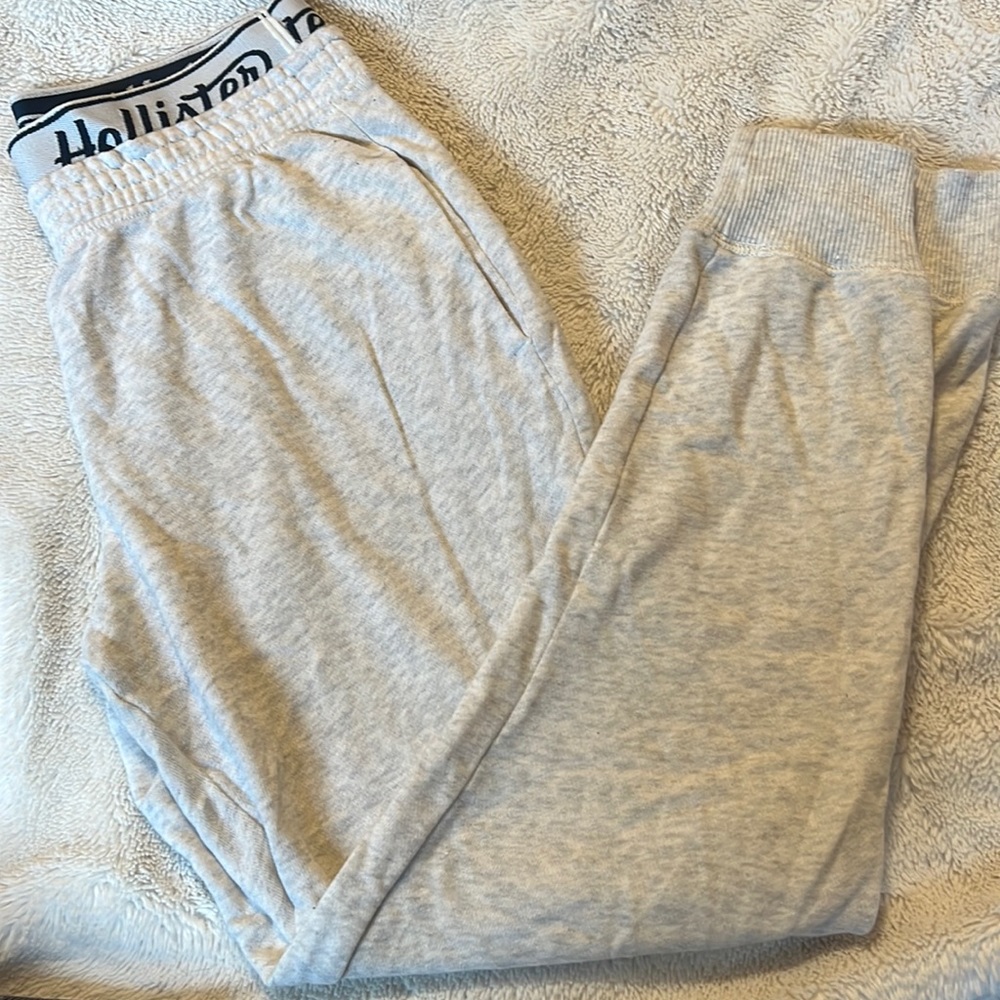 HOLLISTER SWEATPANTS